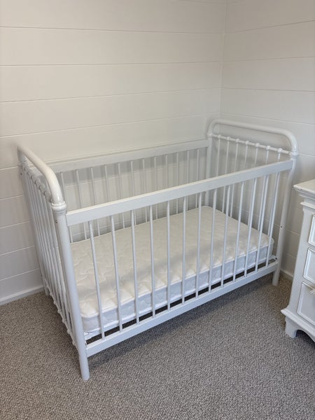 Mocka sonata cot with mocka mattress Carousel 1