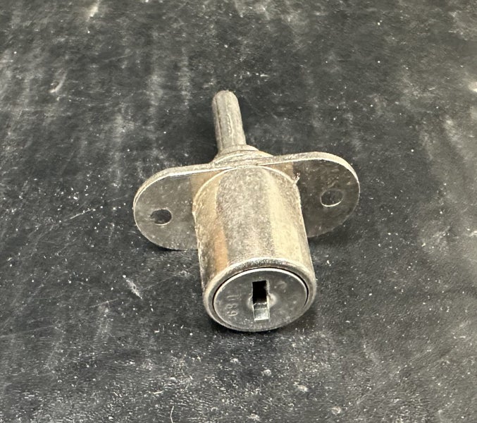 Bulk Lot Locks for Mobile Drawers / Filing Cabinets #9 - $1 Res (Aisle 14 - Z) Carousel 3