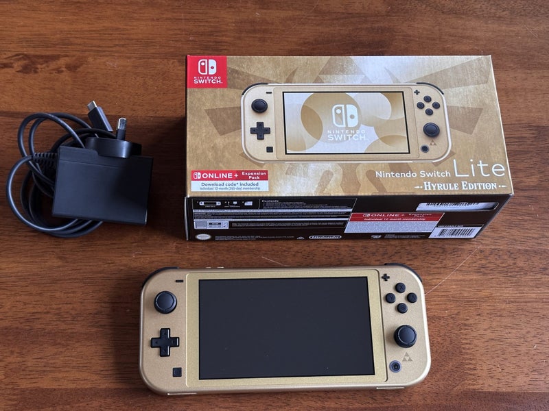Nintendo Switch Lite - Hyrule Edition Carousel 1