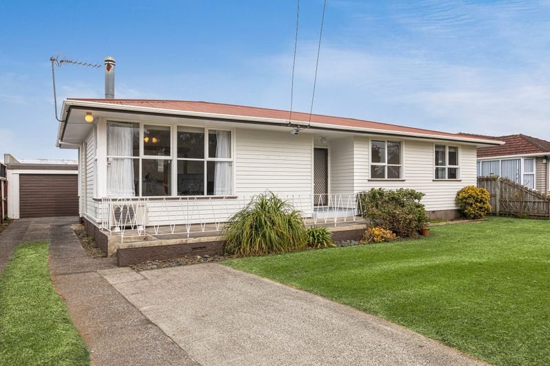 Mangere Bridge, 3 bedrooms64232887665666110