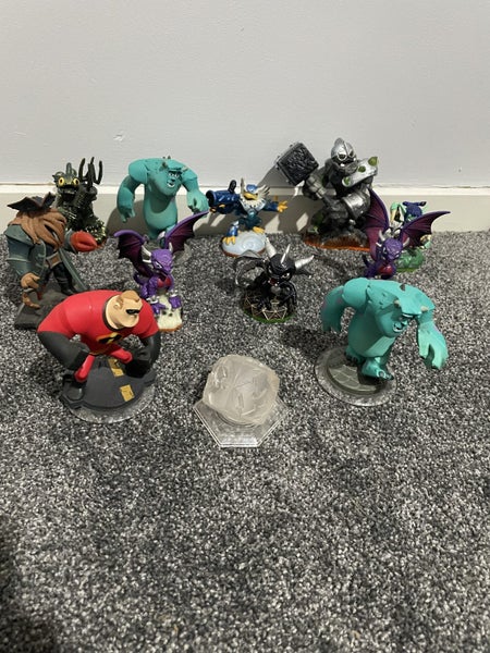 Bulk skylander figurine Carousel 1