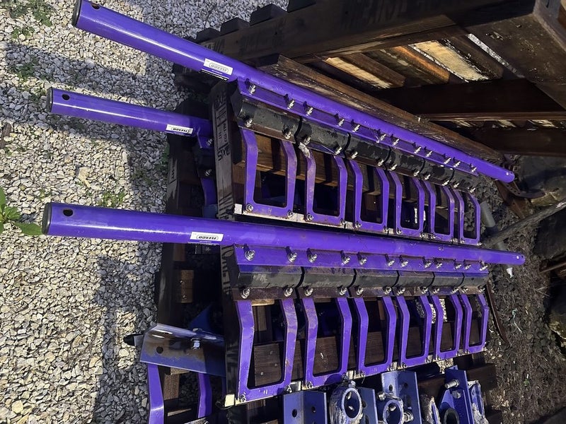 1200mm Flexco H type belt scraper/cleaner assembly Carousel 1