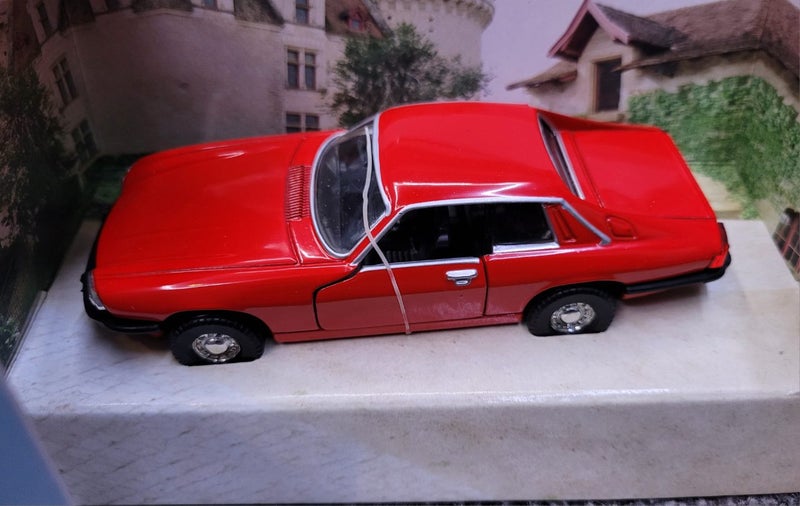 Corgi 57405 - New Avengers Jaguar XJS Limited Edition62863240774147111