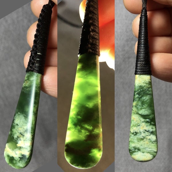 2 DAY AUCTION! 7cm Greenstone Roimata/Teardrop Pendant $1 Reserve Carousel 1