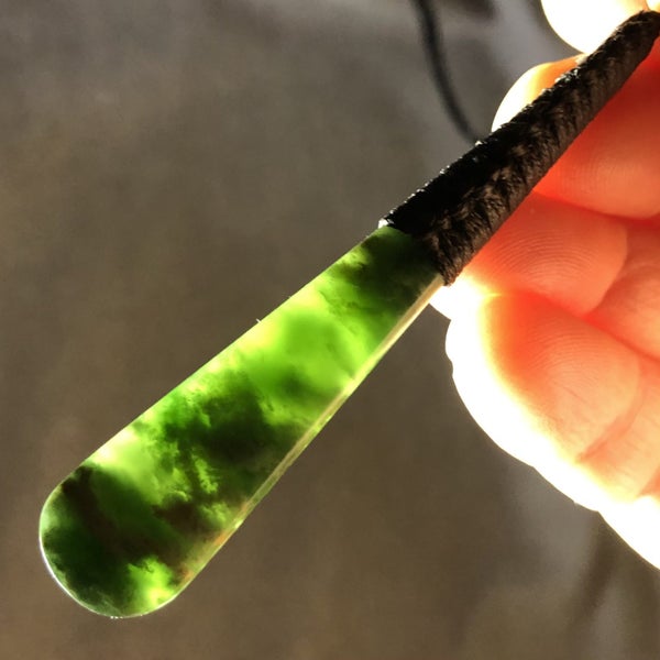 2 DAY AUCTION! 7cm Greenstone Roimata/Teardrop Pendant $1 Reserve Carousel 2