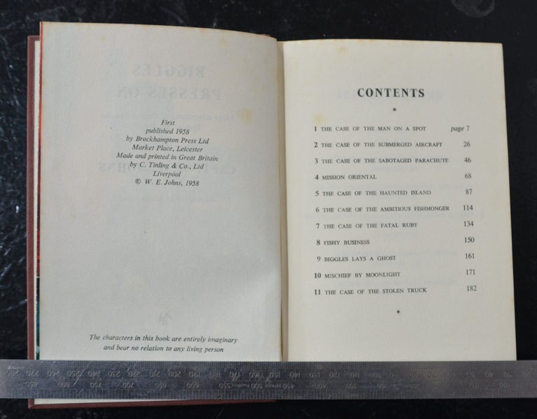 Biggles Presses On 1958 1st edition WE Johns in dustjacket Carousel 4