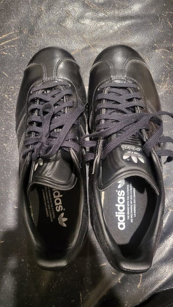 BRAND NEW Size 8 Black Adidas Gazelles Carousel 1