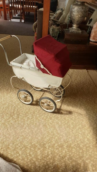 Dolls pram Carousel 3