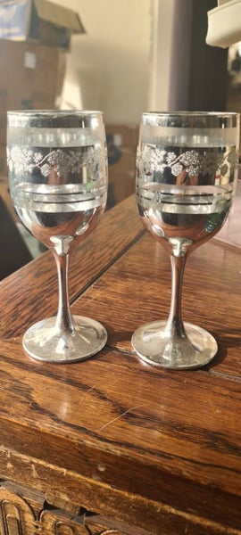 2x Beautiful French Glasses Luminarc Carousel 1
