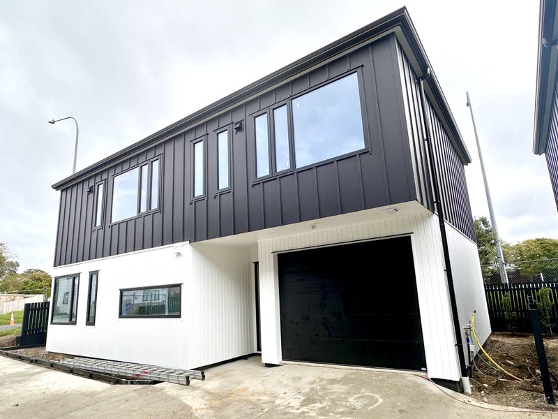 Image 1 of 6