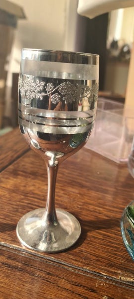 2x Beautiful French Glasses Luminarc Carousel 3
