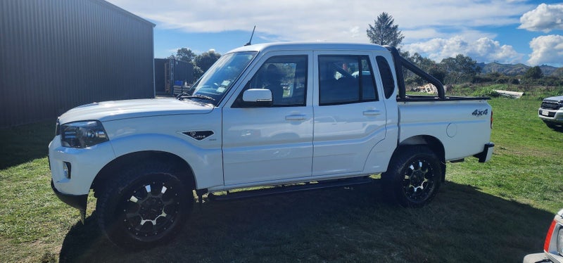 2021 Mahindra PIK-UP S1063612854160258111