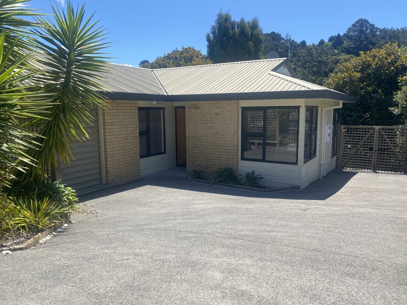 Image 1 of 18