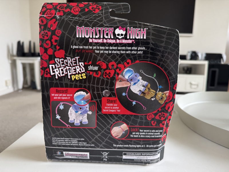 Monster High Shiver Secret Creepers Carousel 3