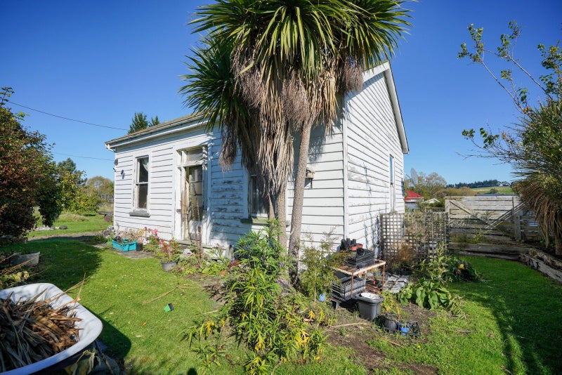 Image 1 of 20