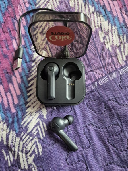 coke ear buds - new never used Carousel 2