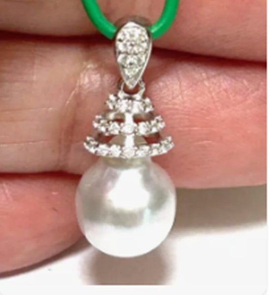 9.3 x 11.2mm Silver Blue Indonesian Pearl Pendant Carousel 1