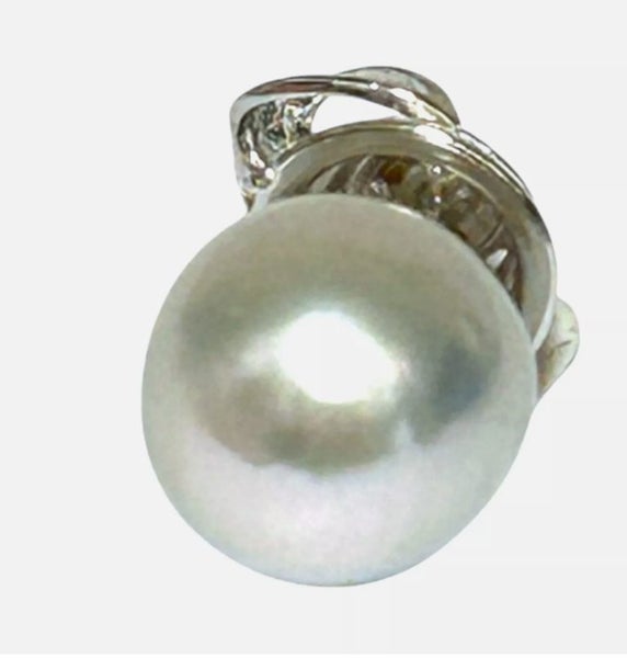 9.3 x 11.2mm Silver Blue Indonesian Pearl Pendant Carousel 11