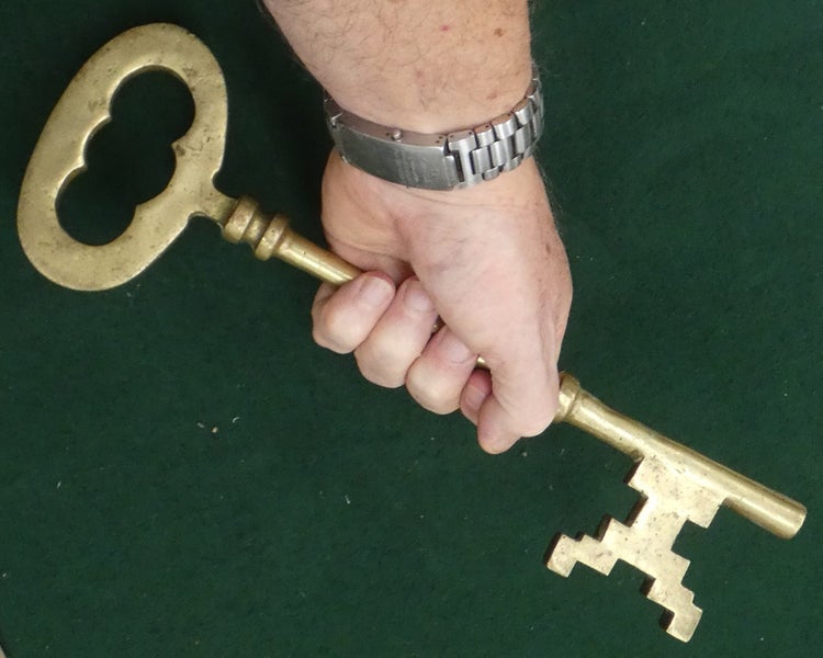 ENOURMOUS Sold BRASS KEY Old Antique? For Castle Gate? too BIG for an old Safe Carousel 1