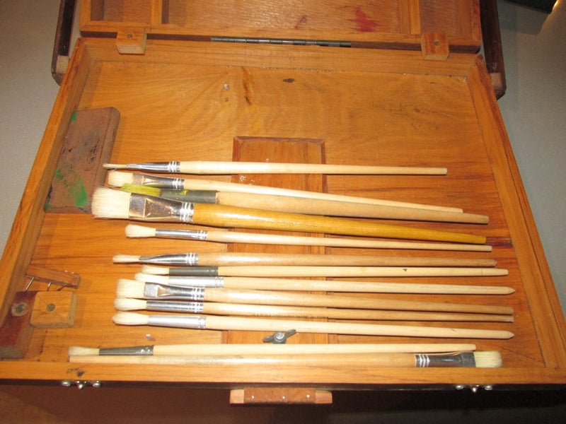 Vintage Wooden Travelling Artist Folding Easel & Case Plus Large Amount Brushes Carousel 1
