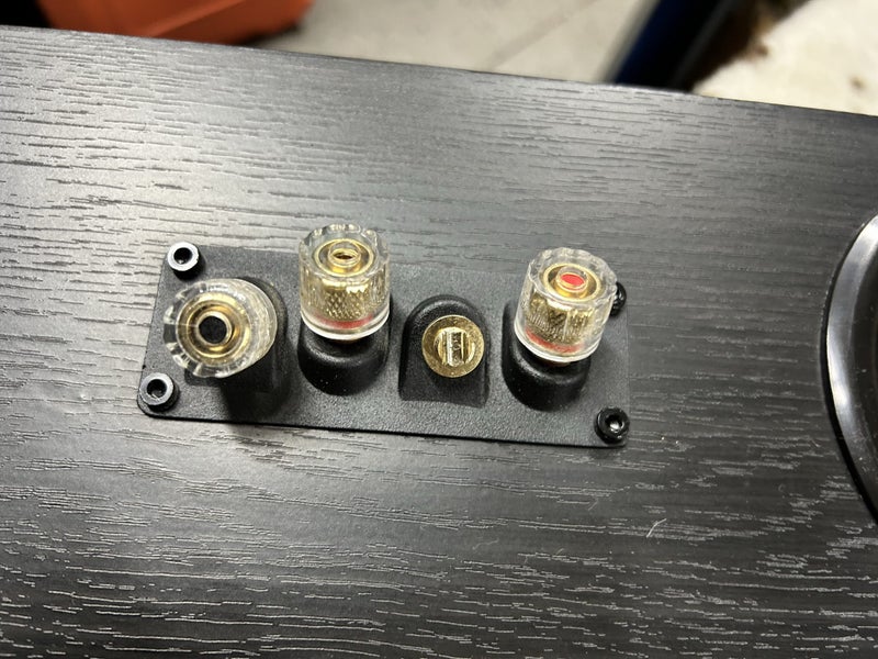 Wharfedale Speaker Binding Posts (original) Carousel 3