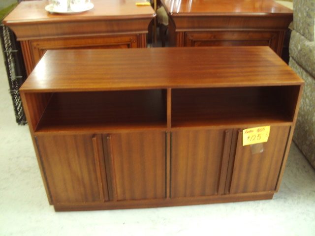 1048 RERO 80'S MAHOGANY ENTERTAINMENT UNIT Carousel 1