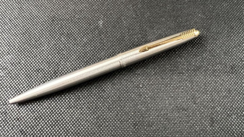 Vintage Parker Silver & Gold Pen In Case - Made in England - Lot W194 Carousel 2