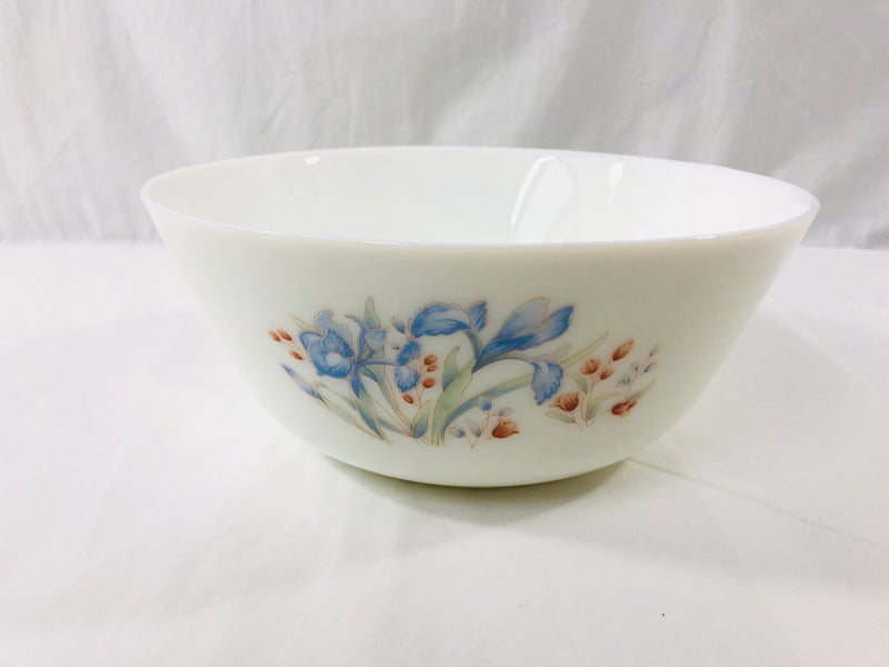 Large 1970's Pyrex Blue Iris Serving Bowl - 2 ltr (20678)62929687469314118