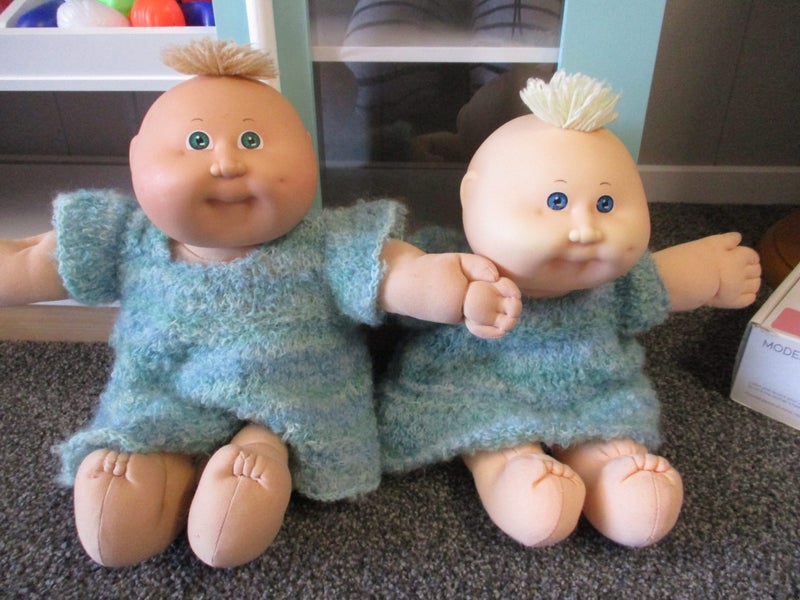 2 x Cabbage Patch dolls from the 80's Carousel 1