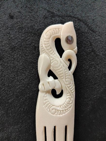 Bone Carving - Medium Manaia Heru in Giftbox Carousel 2