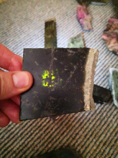 Pounamu greenstone Quality carving slab MAY DEALS $1 reserve Carousel 2