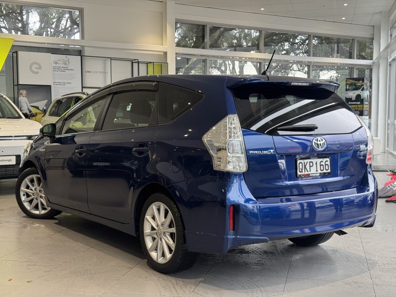 2012 Toyota Prius Alpha62866857063043112