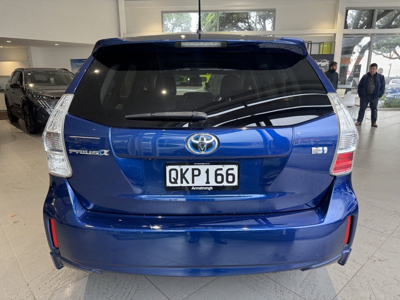 2012 Toyota Prius Alpha62866857063043113