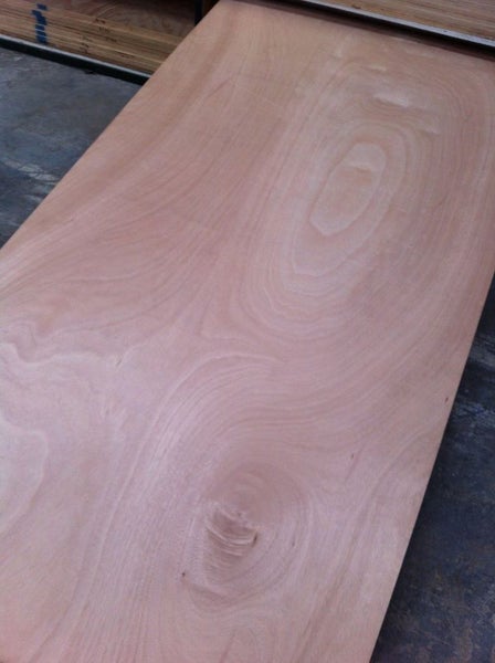 Plywood Okoume 2400x1200x9 mm Carousel 1