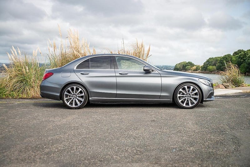 2018 Mercedes-Benz C 250 C 300 2.0P/9AT62864752434689112