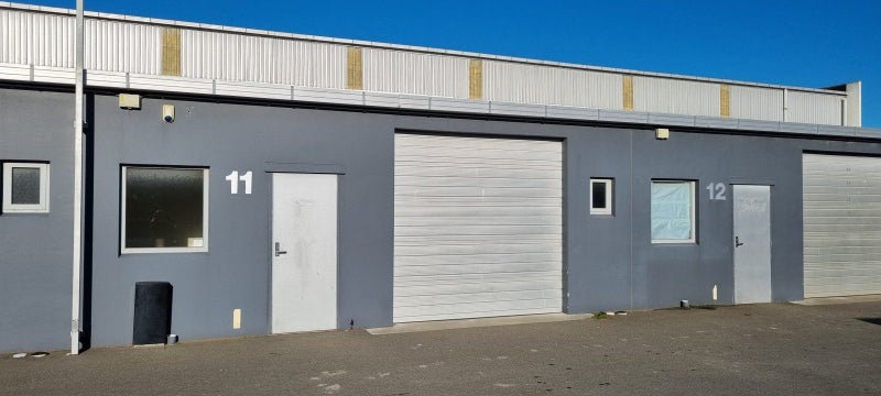 Image 1 of 8