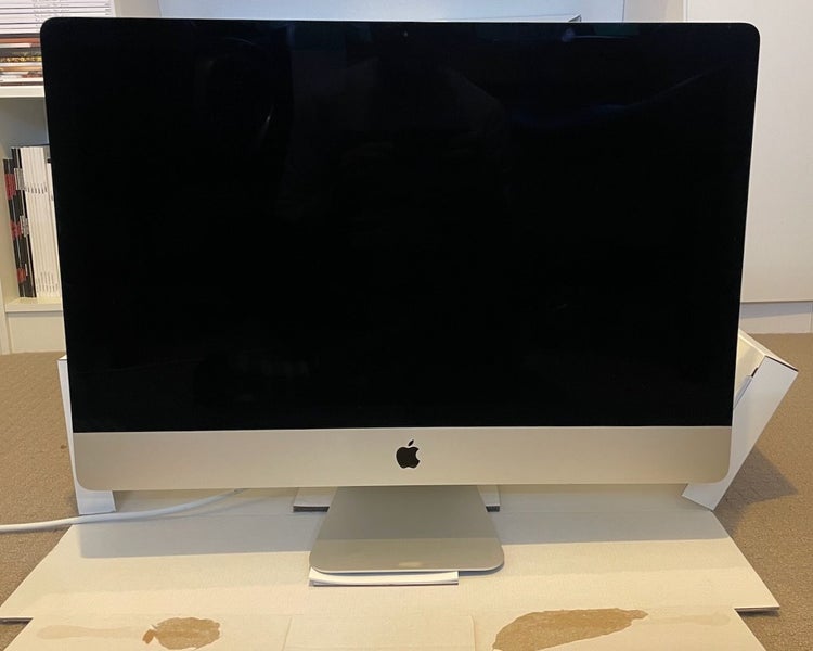 Apple iMac 27-inch 5K 2017 | 3.8 GHz i5 | 500GB SSD | 40GB RAM | Radeon 8GB Carousel 1