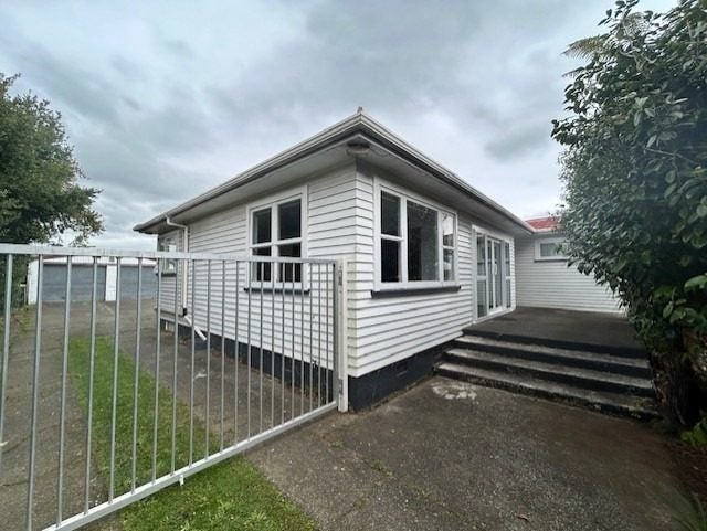 Image 1 of 17