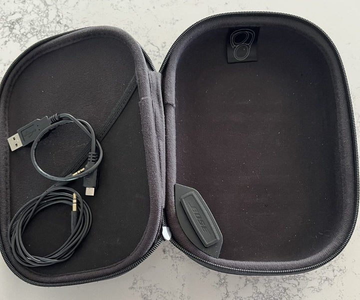 Gorgeous Bose QC35 Wireless Bluetooth Headphones Carousel 11