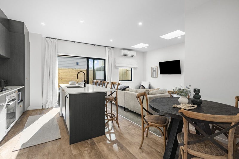 Fresh, Stylish & So Convenient64684870132995113