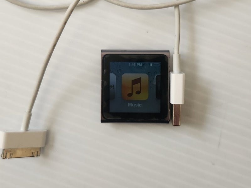 iPod nano 6th generation 16GB space gray with screen protector Carousel 2