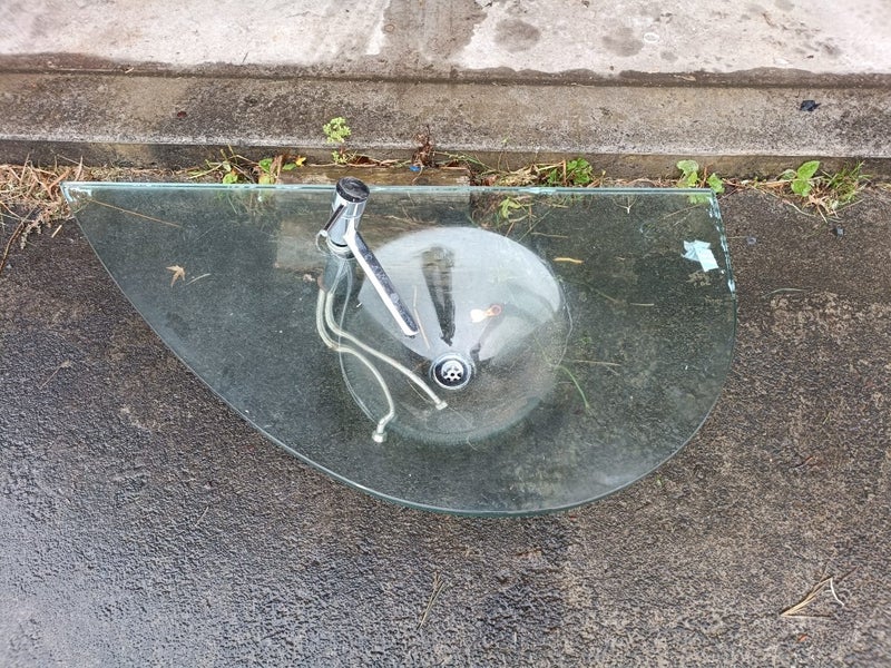 Glass Vanity Top Carousel 2