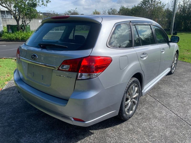2013 Subaru Legacy Touring Wagon 2.5i 4WD62867852340866112