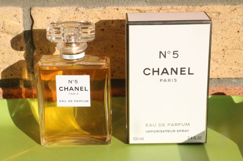 CHANEL No 5 Eau de Parfum 100ml Spray. RRP $399 Carousel 2