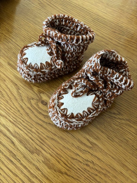 Baby sheepskin slippers62863216414209111