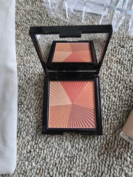 BULK LOT REVLON MAKEUP PLUS BRUSH Carousel 2