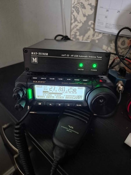 Yaesu ft-891 Carousel 1