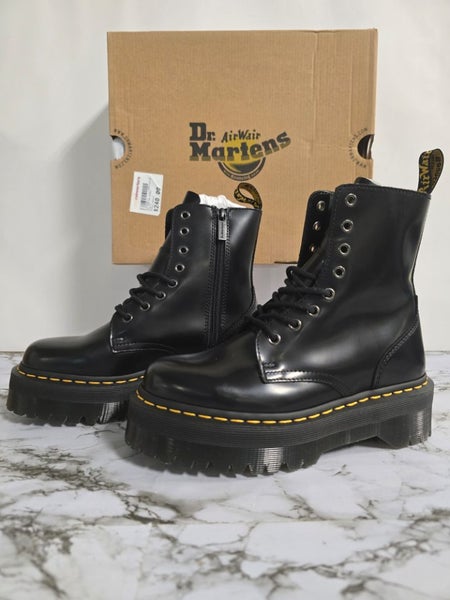 Dr Martin's Jadon Unisex Black Carousel 1