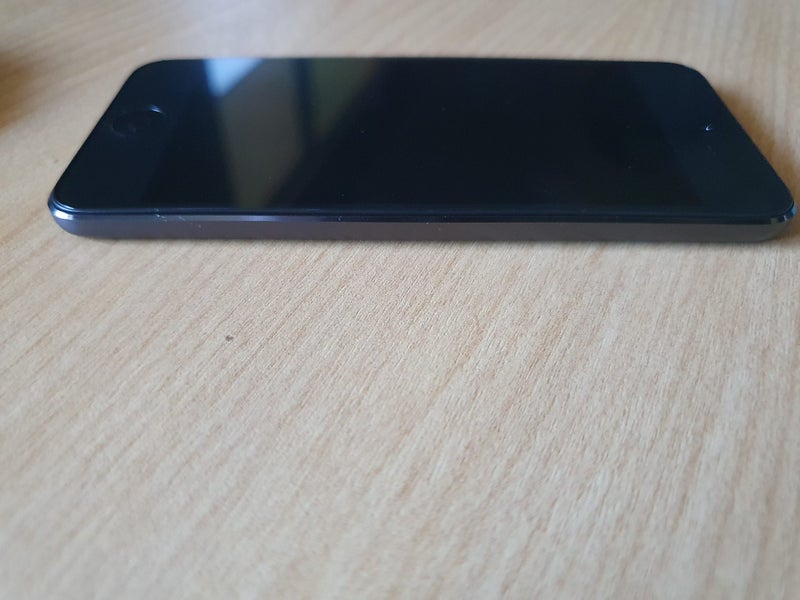 iPod Touch 7th Gen 32gb Carousel 7