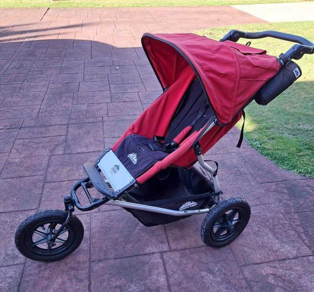 Mountain Buggy Urban Elite Carousel 1